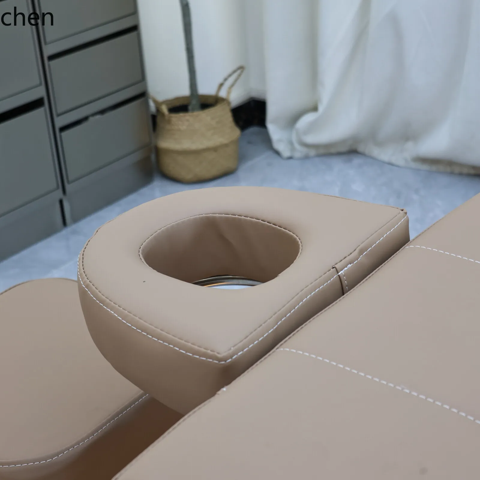 b7- Back Lift Head Therapy Wel - Wellness Spa And Salon review and price